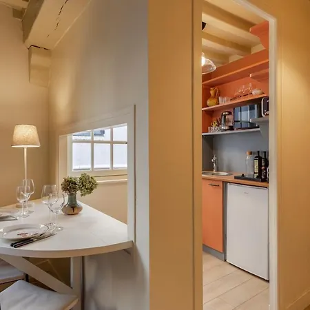 Couleur Corail Peaceful Gem & Shared Yard アパート オンフルール