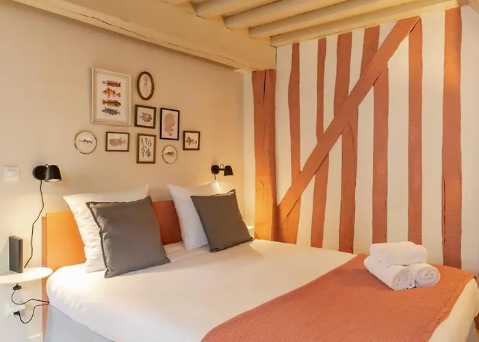 Couleur Corail Peaceful Gem & Shared Yard Apartament *