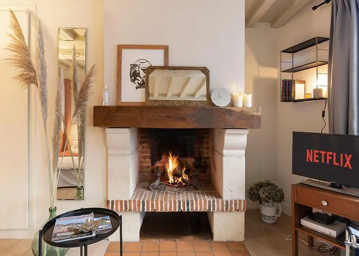 Apartament Couleur Corail Peaceful Gem & Shared Yard